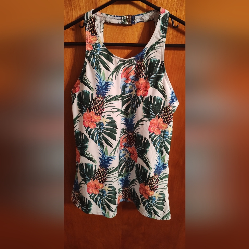 Tankini NWT Sheshow Tankini‎ Swim Womens Sz Med White Tropical Halter Keyhole